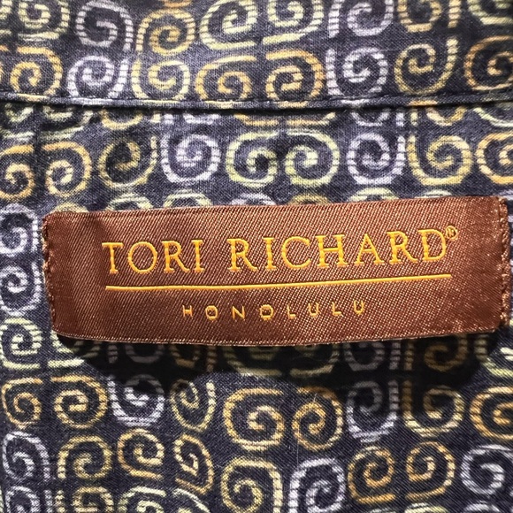 Tori Richard High End casual button front shirt. Size XL - Picture 4 of 6